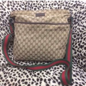 Gucci messenger bag